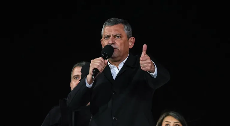 CHP Genel Başkanı Özel, partisinin Bağcılar'da düzenlenen mitingine katıldı