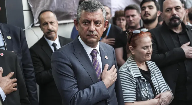 CHP Grup Başkanı Özgür Özel, İstanbul'da "On Muharrem Orucu Programı"na katıldı: