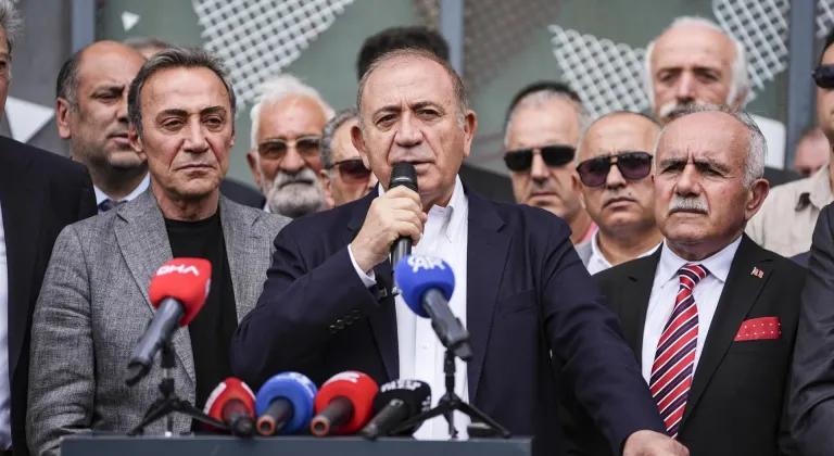 CHP İstanbul İl Başkanlığı'nda geleneksel bayramlaşma programı