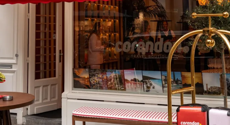 Corendon Amsterdam'daki ilk "Travel Boutique"i açtı