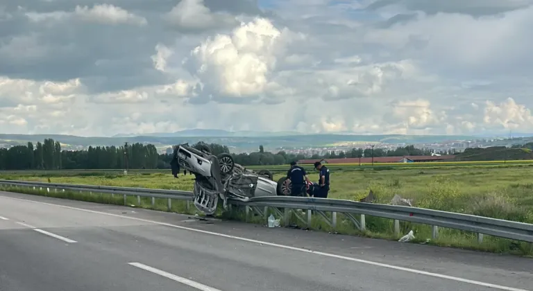 Çorum'da çarpışan iki otomobildeki 7 kişi yaralandı