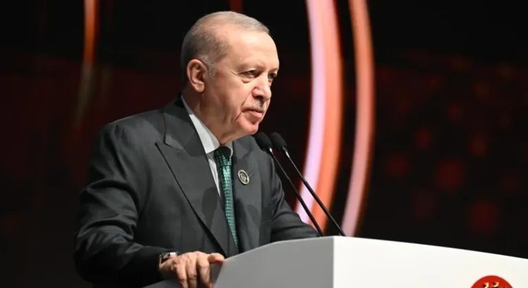 Cumhurbaşkanı Erdoğan: Ana dilimiz büyük bir medeniyet birikimini barındırıyor