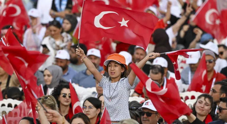 Cumhurbaşkanı Erdoğan: "Genci yaşlısı, kadını erkeğiyle 15 Temmuz gecesi milletimiz, muazzam bir destan yazmıştır"