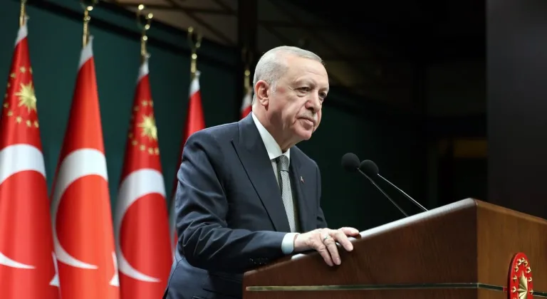 Cumhurbaşkanı Erdoğan: Yangınlara 27 uçakla müdahale ediliyor