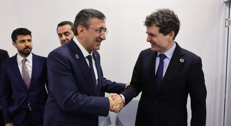 Cumhurbaşkanı Yardımcısı Yılmaz, Romanya Cumhurbaşkanı Dan ile görüştü