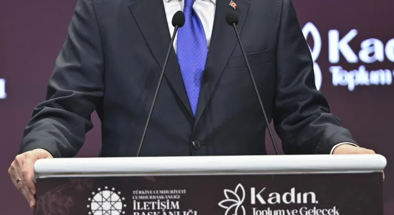 Cumhurbaşkanlığı İletişim Başkanı Duran, Kadın, Toplum ve Gelecek Paneli'nde konuştu: