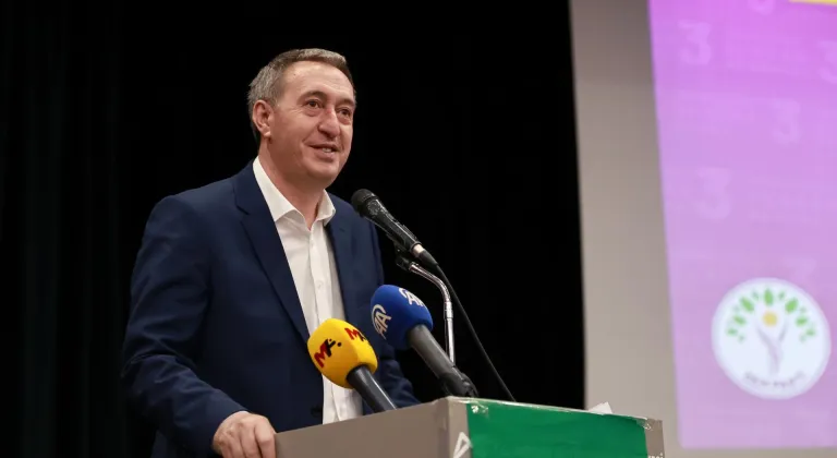 DEM Parti Eş Genel Başkanı Bakırhan, Mersin'de partisinin il kongresinde konuştu: