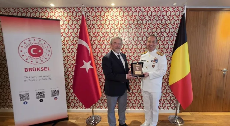 Deniz Kuvvetleri Komutanı Tatlıoğlu, Türkiye'nin Brüksel Büyükelçisi Tantekin'i ziyaret etti