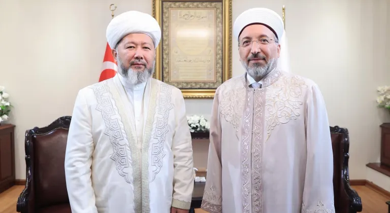 Diyanet İşleri Başkanı Arpaguş, Kazakistan Müslümanları Dini İdaresi Başkanı Taganulı'yı kabul etti