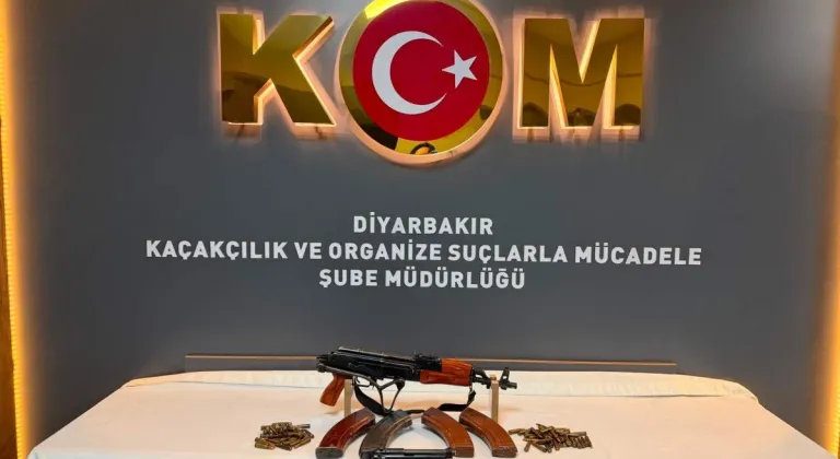 Diyarbakır'da düzenlenen operasyonda silah ve mühimmat ele geçirildi