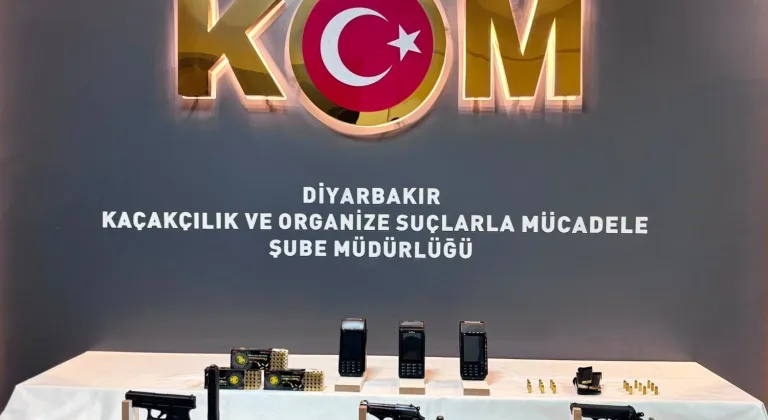 Diyarbakır'da düzenlenen tefecilik operasyonunda 2 zanlı tutuklandı