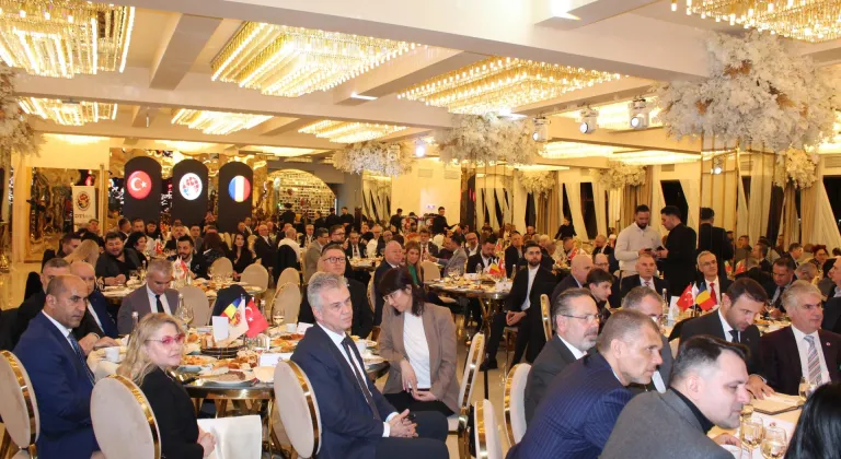 Dobruca Türk İşadamları Derneği Romanya'da iftar programı düzenledi