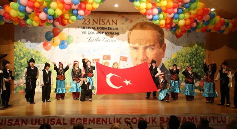 Doğa Koleji 23 Nisan coşkusunu tüm kampüslerinde aynı anda yaşadı