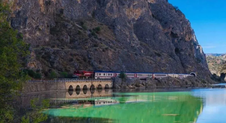 Doğayla tarihin buluştuğu hat: Turistik Karaelmas Ekspresi ilk seferine çıkıyor