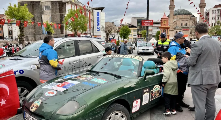 Doğu-Batı Dostluk ve İpek Yolu Rallisi'nin Aksaray etabı başladı