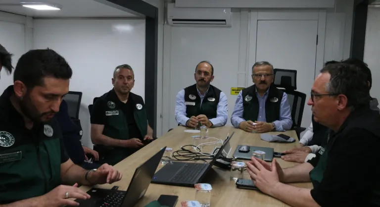DSİ Genel Müdürü Balta, Tokat'ta Yeşilırmak kenarında taşkına karşı alınan önlemleri inceledi: