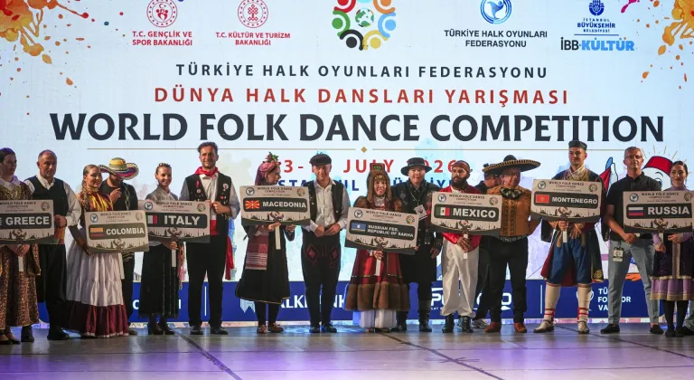 Dünya Halk Dansları Yarışması'nda ödüller sahiplerini buldu