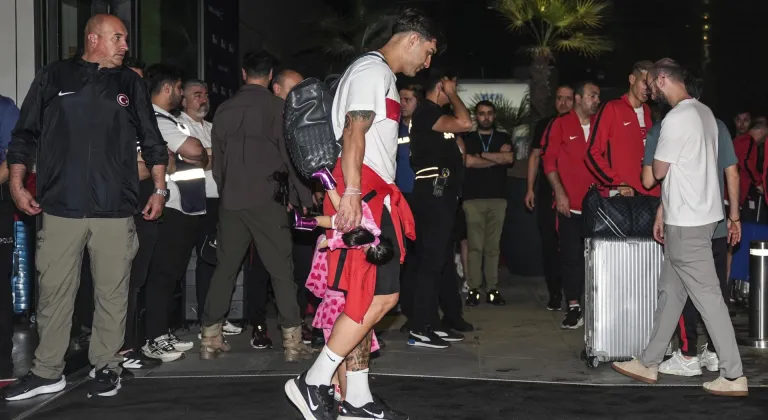Dünya Kupası'na veda eden A Milli Futbol Takımı yurda döndü