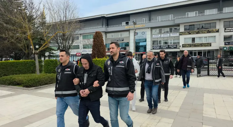 Düzce merkezli dolandırıcılık operasyonunda 5 zanlı yakalandı