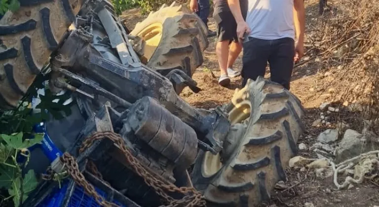 Düzce'de devrilen traktörün altında kalan sürücü öldü