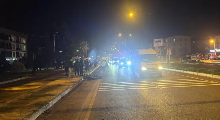 Düzce'de iki motosikletin çarpışması sonucu 1 kişi öldü, 3 kişi yaralandı