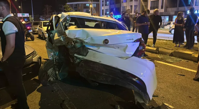 Düzce'de zincirleme trafik kazasında 2 kişi yaralandı