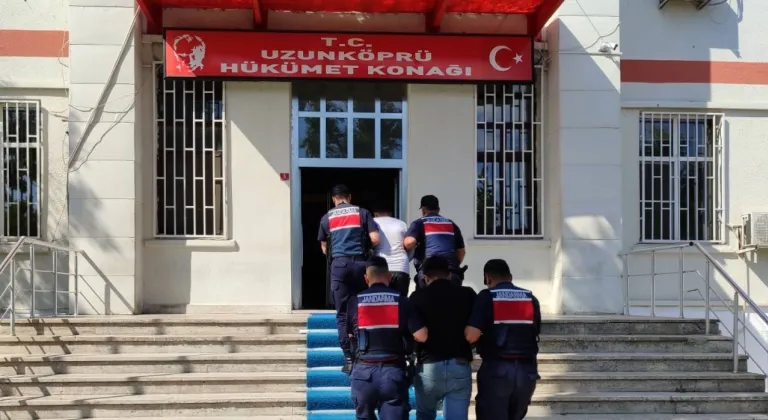 Edirne'de askeri yasak bölgede yakalanan 2 düzensiz göçmen tutuklandı
