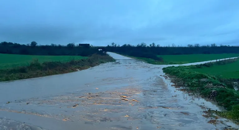 Edirne'de sağanak sonucu dereler taştı