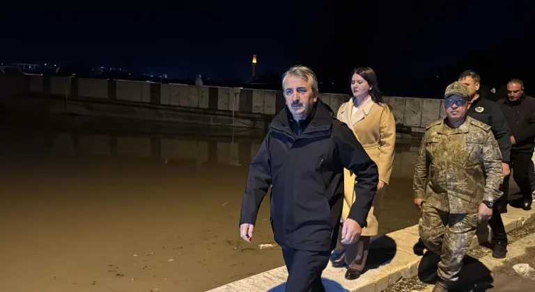 Edirne'de taşkın riski nedeniyle Tunca Köprüsü trafiğe kapatılacak