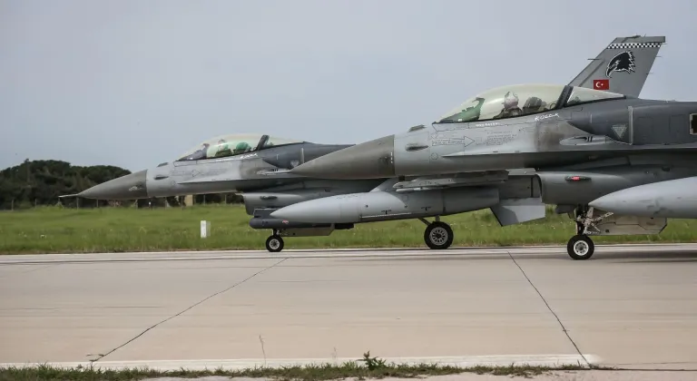 EFES-2026 tatbikatı kapsamında Bandırma'dan F-16'lar havalandı
