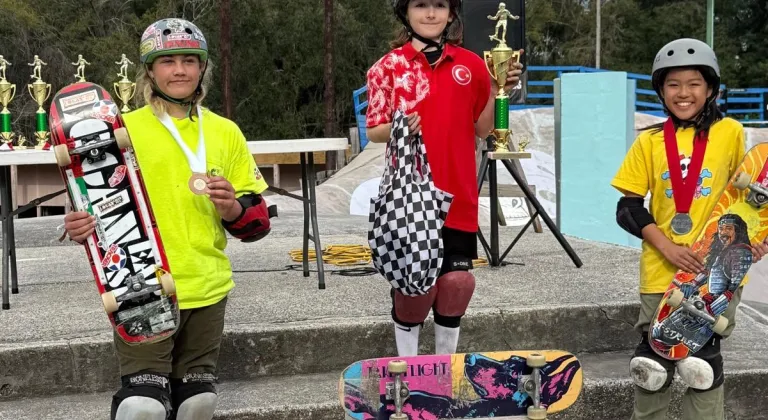 Ege Tok, ABD'deki kaykay yarışmasında şampiyon oldu