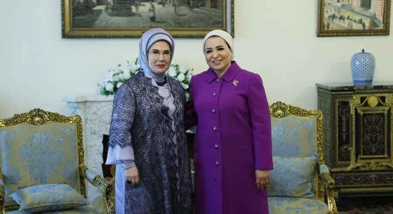 Emine Erdoğan, Mısır Cumhurbaşkanı'nın eşi Entissar Amer ile görüştü