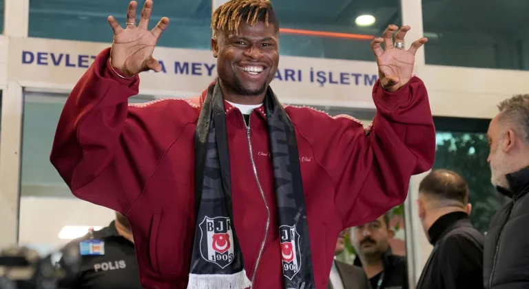 Emmanuel Agbadou, Beşiktaş için İstanbul'da