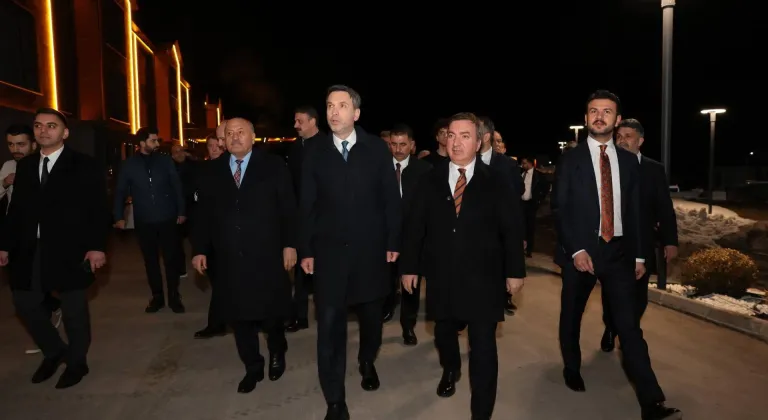 Enerji ve Tabii Kaynaklar Bakanı Bayraktar, Ergan Dağı Kayak Merkezi'ni ziyaret etti