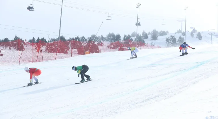 Erzincan'da Snowboard Cross Avrupa Kupası yarışları sona erdi