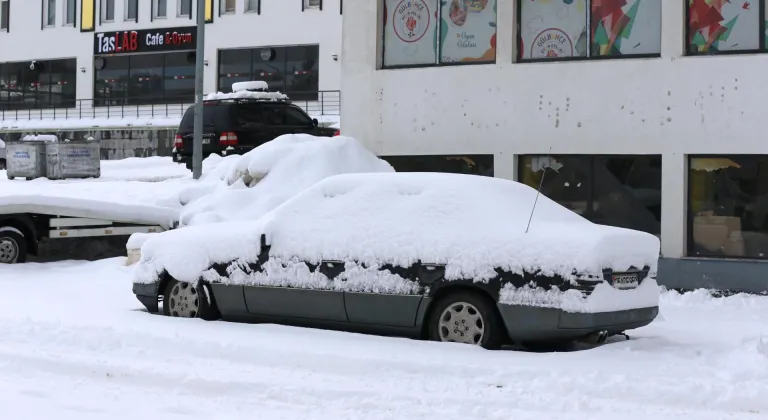 Erzurum, Tunceli, Kars, Ağrı ve Ardahan yeniden karla kaplandı
