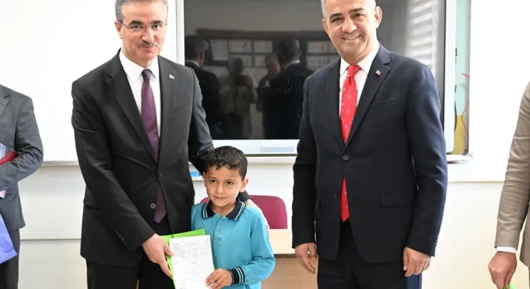 Erzurum ve çevre illerde öğrenciler karne heyecanı yaşadı
