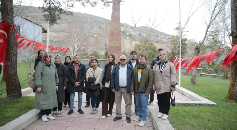 Erzurum'da ecdadın şehit edildiği Yanıkdere Şehitliği'nde "Ermeni mezalimi" anlatıldı