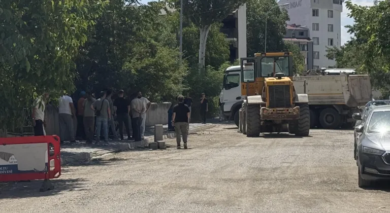 Erzurum'da iş makinesinin çarptığı 88 yaşındaki kişi öldü