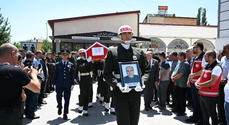 Erzurum'da vefat eden Kıbrıs gazisi son yolculuğuna uğurlandı