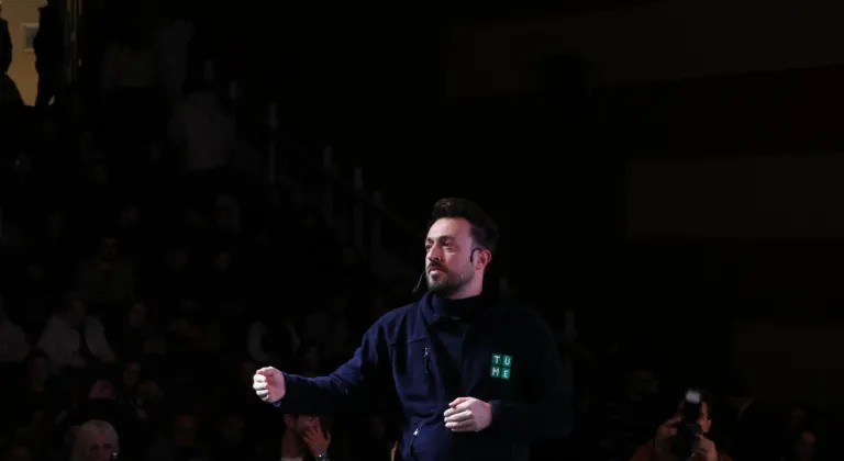 Erzurum'da "Yapay Zeka ve Otonom Sistemler ile Tarımsal Dönüşüm Konferansı" düzenlendi