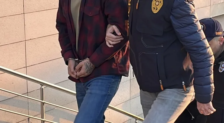 Eskişehir merkezli yasa dışı bahis ve dolandırıcılık operasyonunda yakalanan zanlılardan 32'si tutuklandı