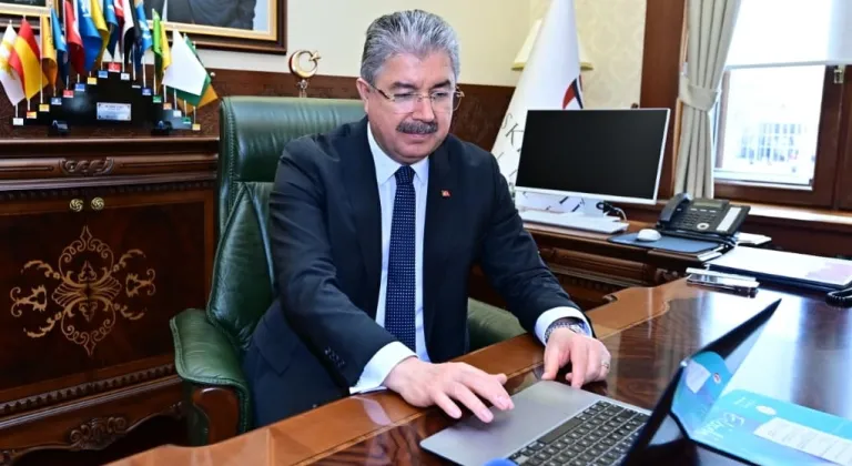 Eskişehir Valisi Yılmaz, AA'nın "Yılın Kareleri" oylamasına katıldı