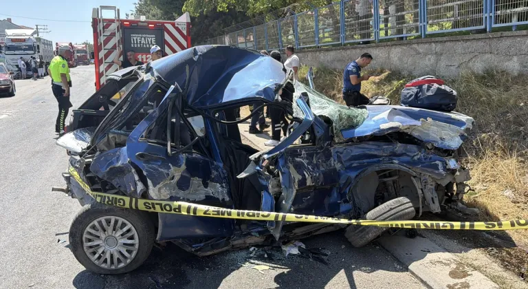 Eskişehir'de 3 aracın karıştığı kazada 1 kişi öldü, 2 kişi yaralandı