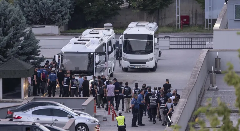 Etimesgut Belediye Başkanı Beşikçioğlu'nun da aralarında bulunduğu 40 şüpheli tutuklandı