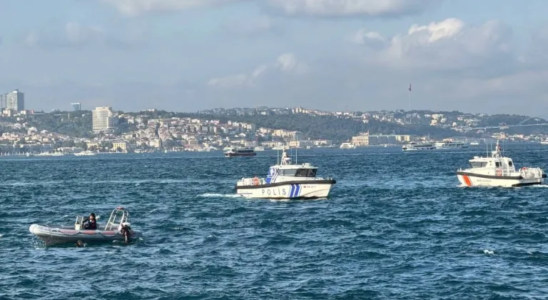Fatih'te denizde boğulma tehlikesi geçiren çocuk hastaneye kaldırıldı