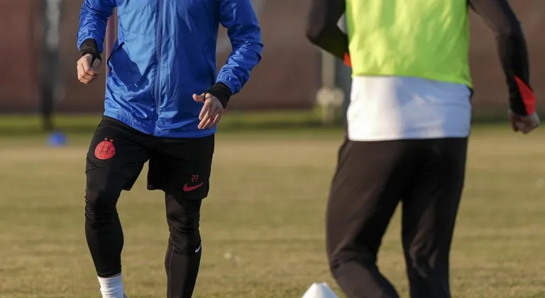 FCSB, Fenerbahçe maçının hazırlıklarını tamamladı