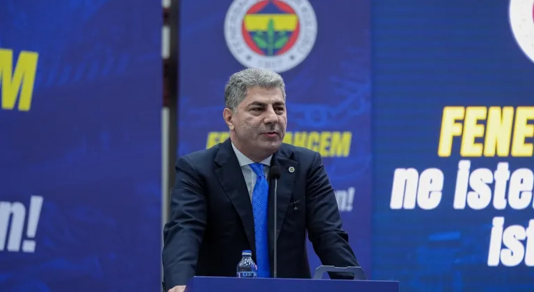 Fenerbahçe Kulübü Başkan Adayı Hakan Safi, yönetim kurulunu tanıttı