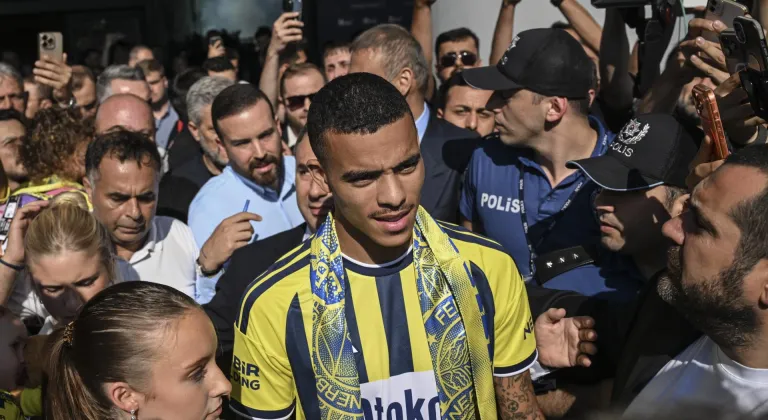 Fenerbahçe'nin yeni transferi Mason Greenwood, İstanbul'a geldi