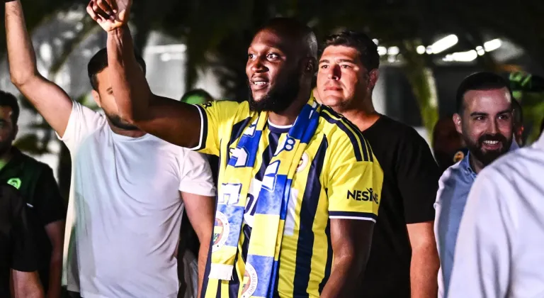 Fenerbahçe'nin yeni transferi Romelu Lukaku, İstanbul'da